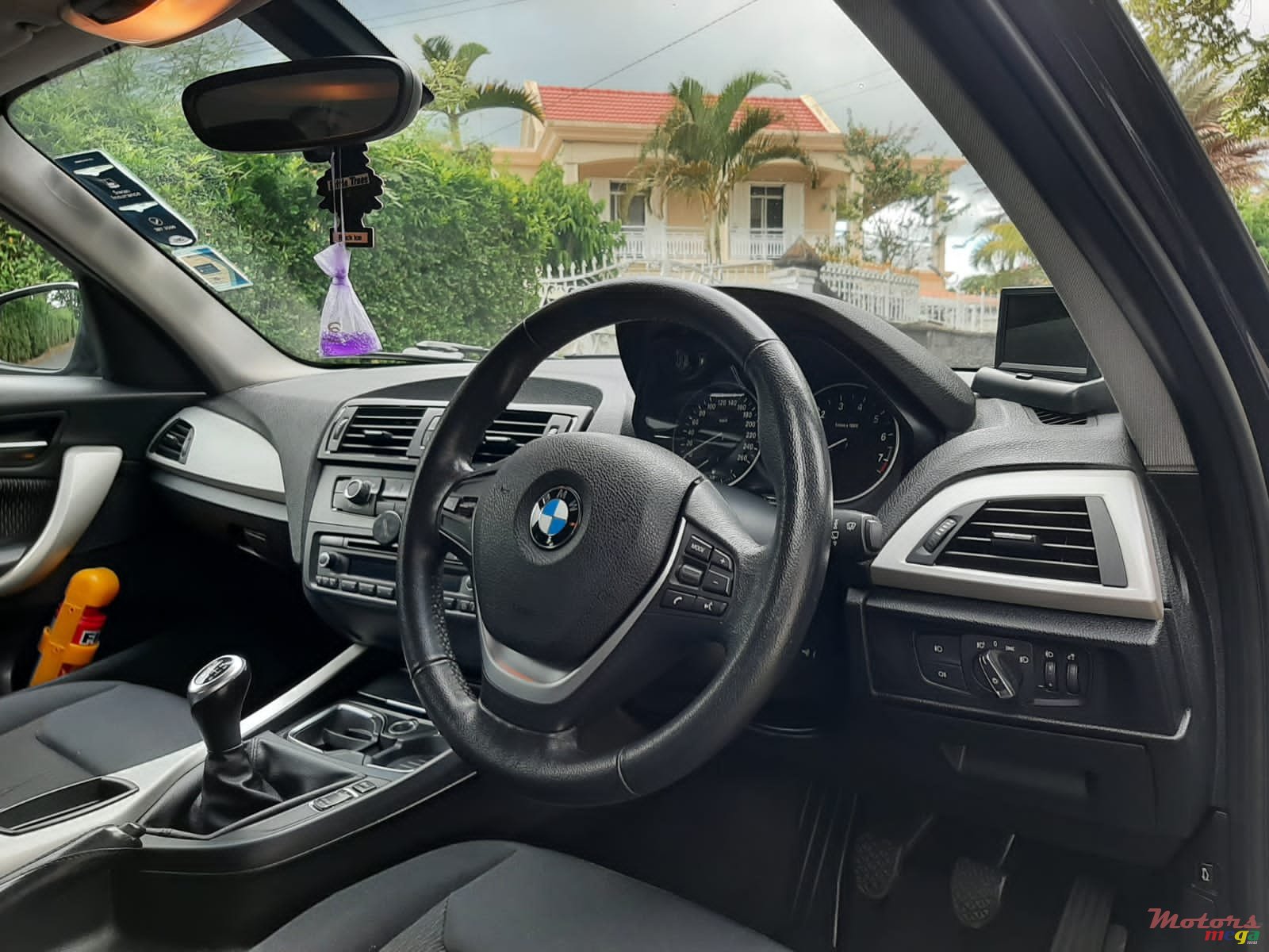 2012' BMW 116 photo #2