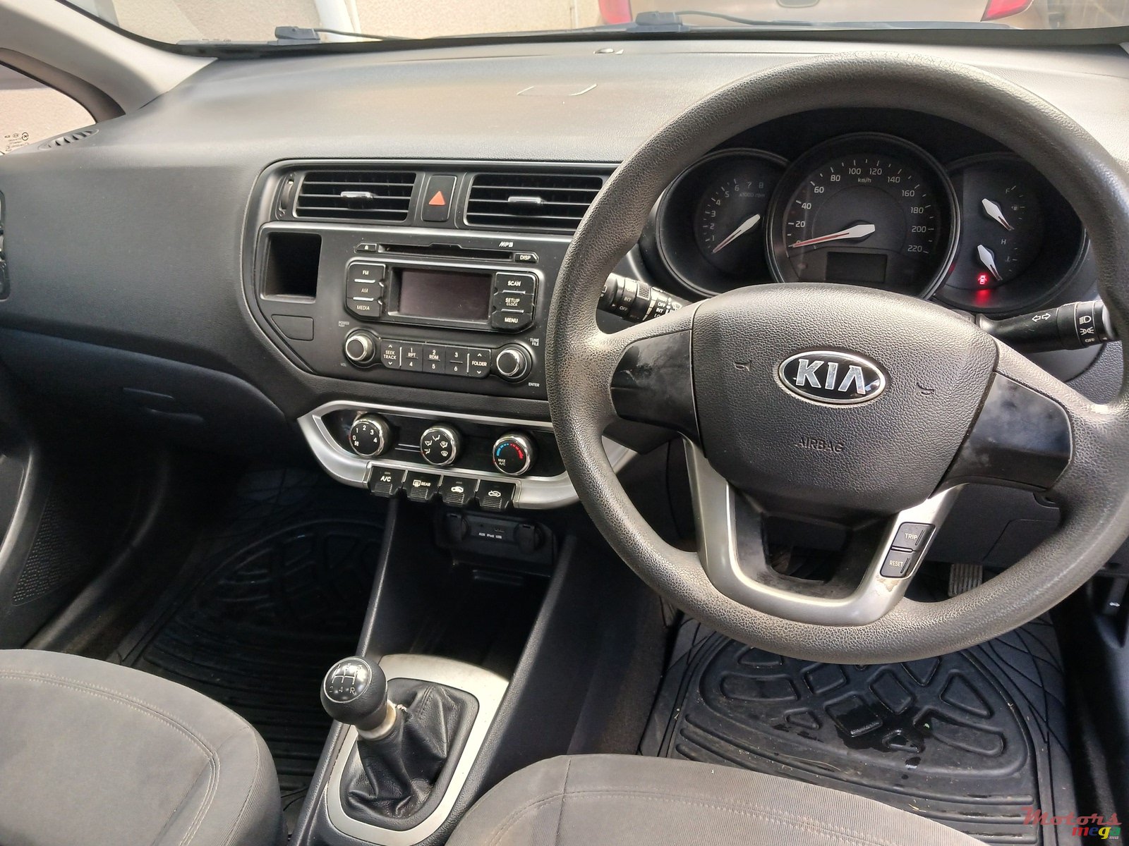 2014' Kia Rio photo #6