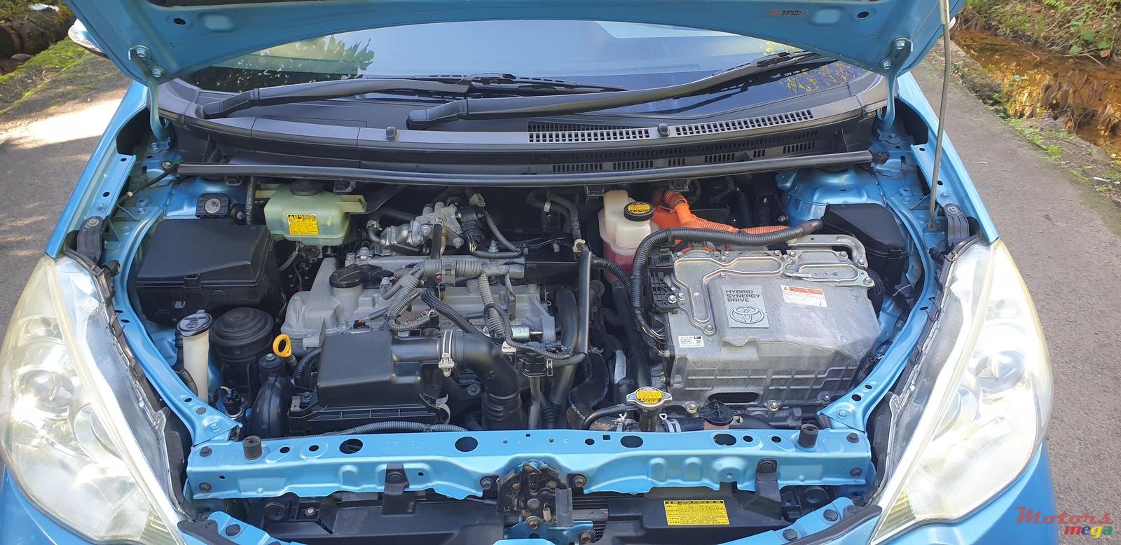 2012' Toyota Aqua photo #5