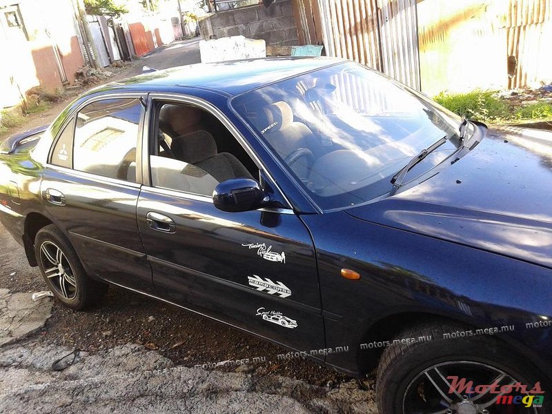 1993' Mitsubishi photo #4