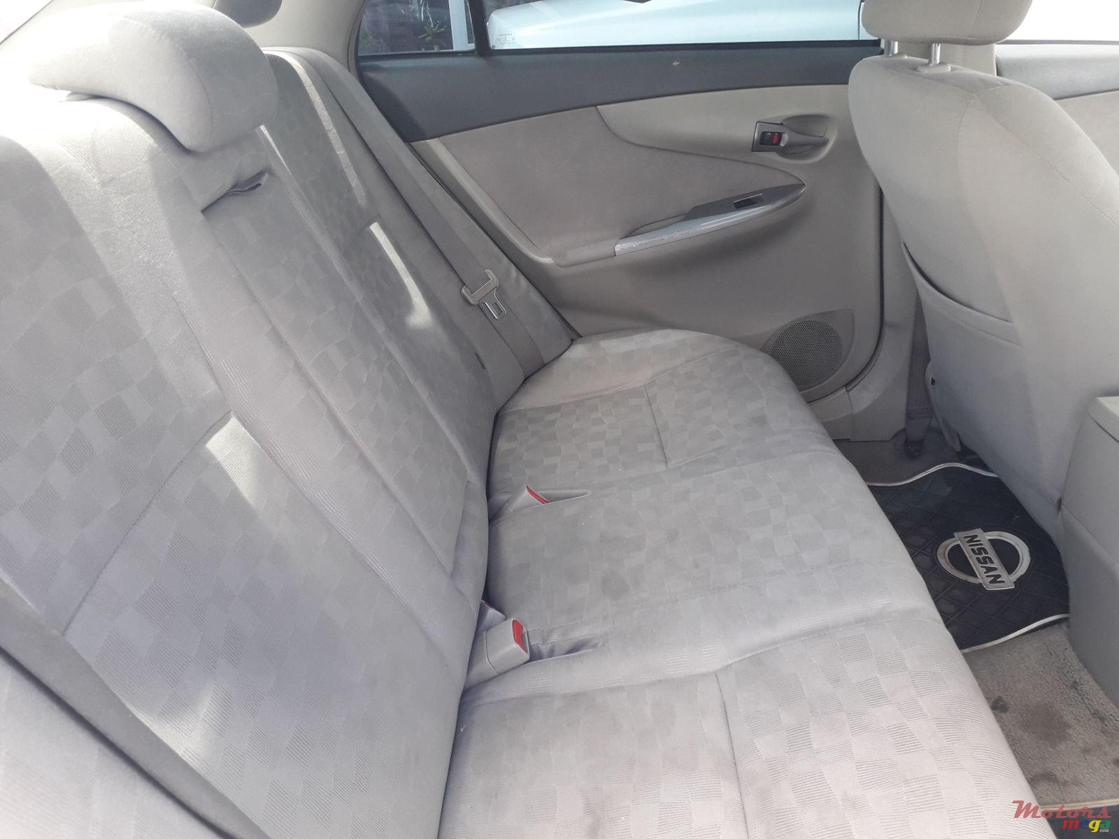 2009' Toyota Axio Automatic photo #4