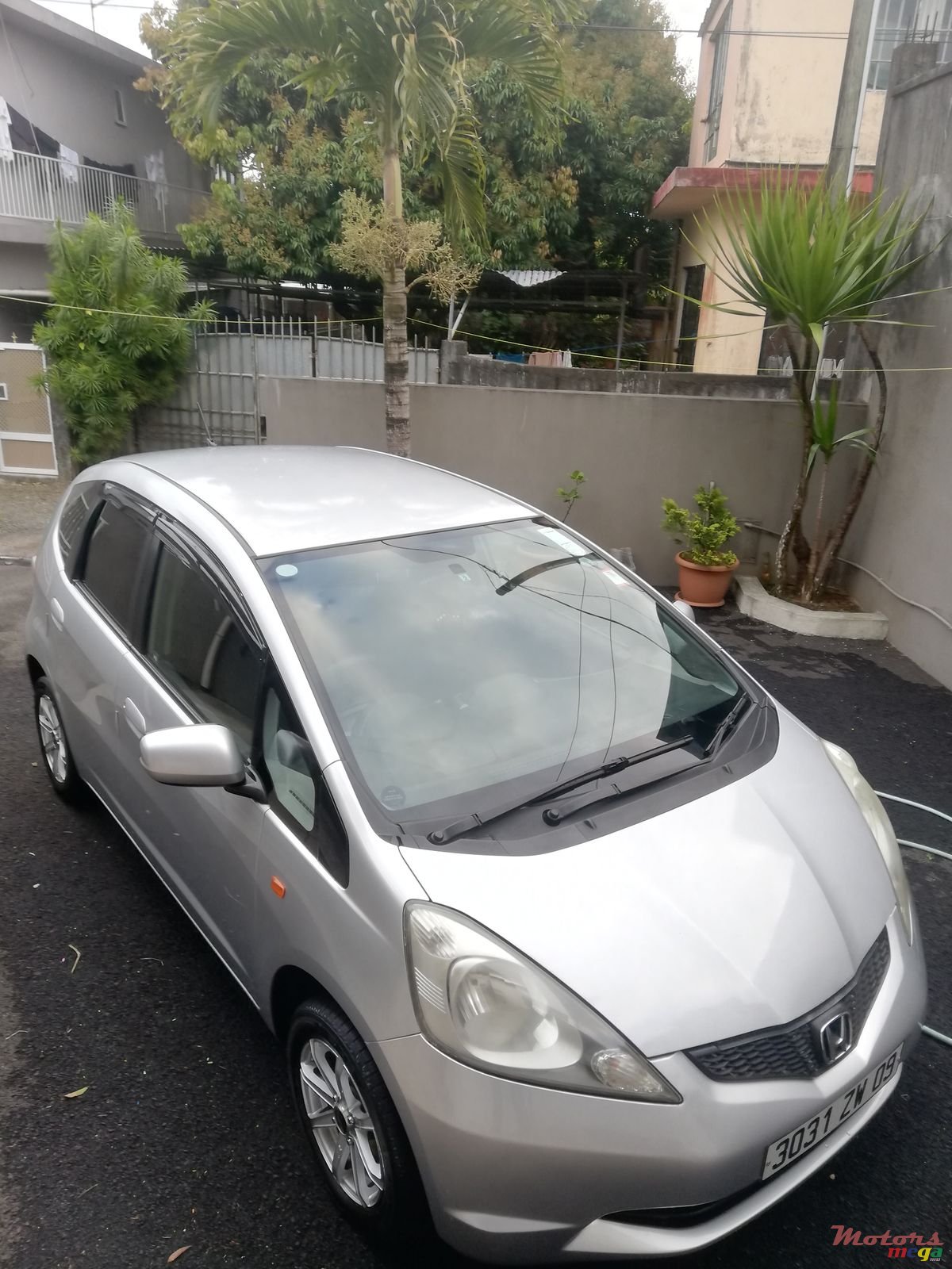 2009' Honda Fit photo #1