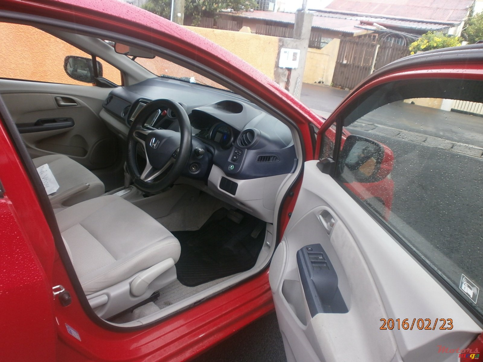 2008' Honda Insight photo #4