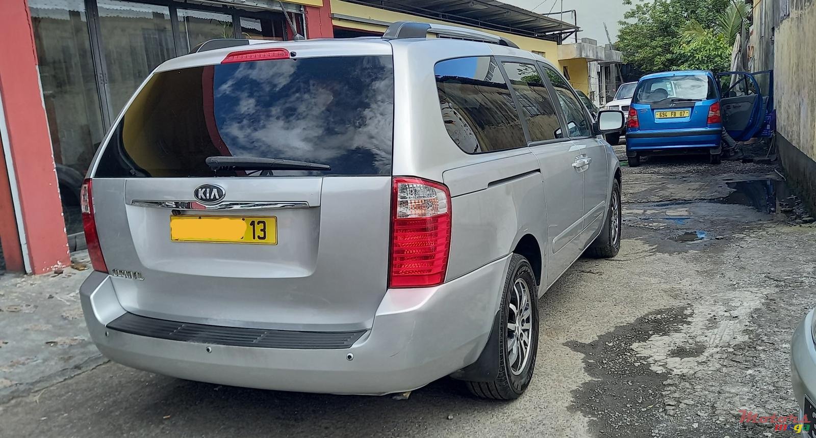 2013' Kia Carnival photo #4
