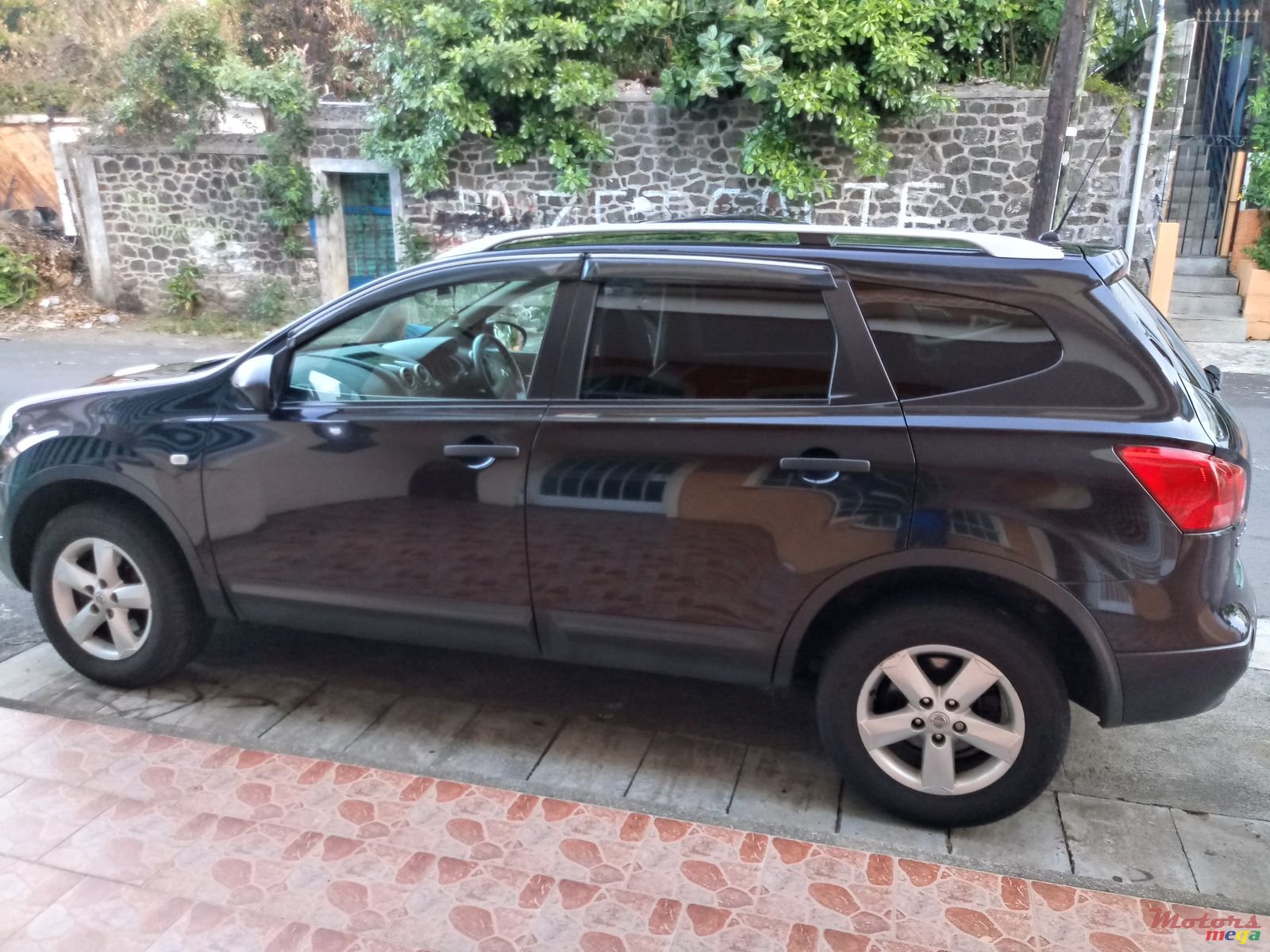 2009' Nissan Qashqai+2 Non photo #4