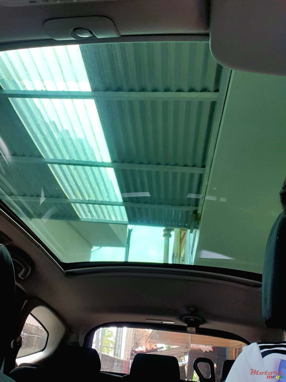 2011' Nissan Qashqai+2 photo #4