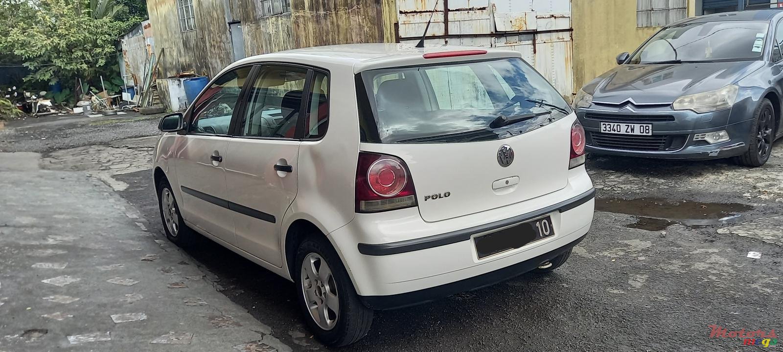 2010' Volkswagen Polo photo #3