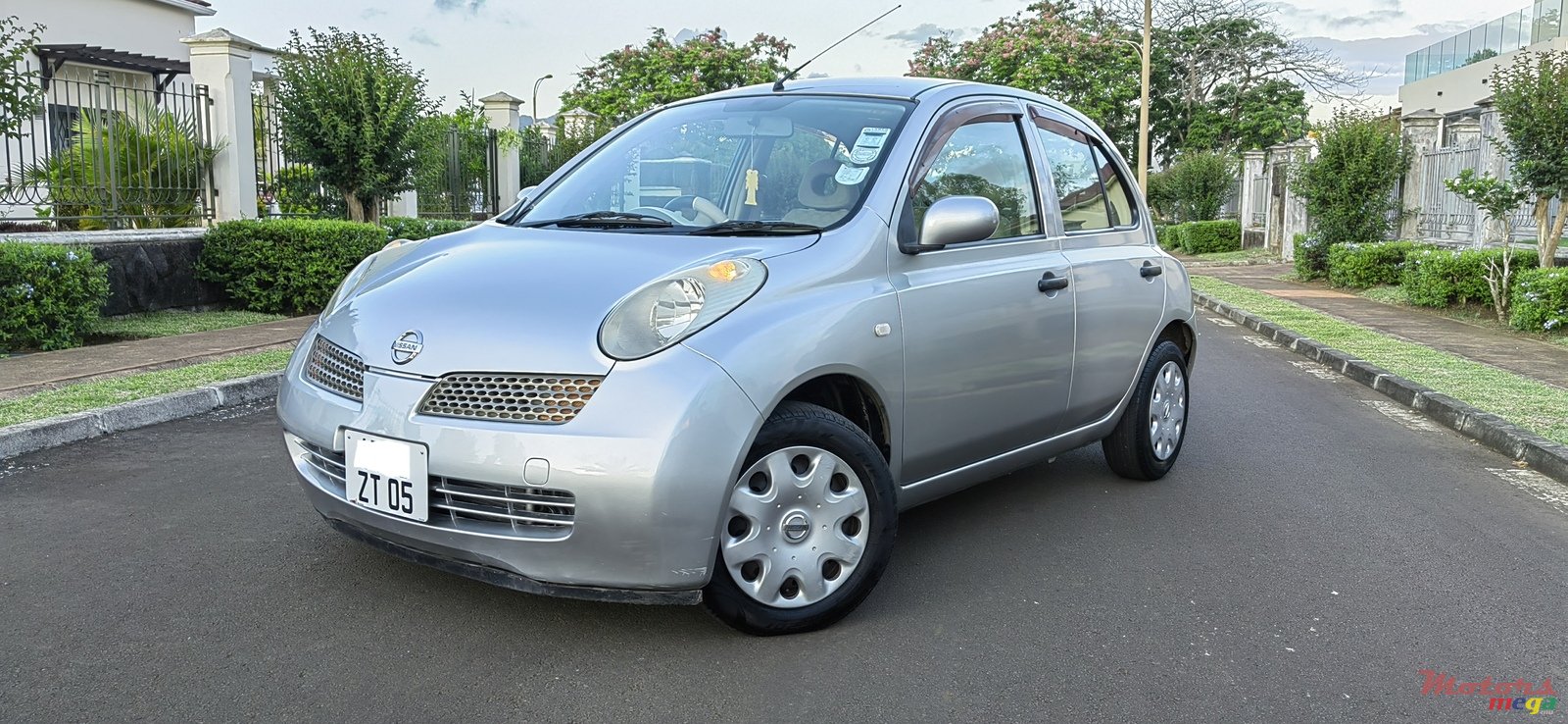 2005' Nissan March photo #2
