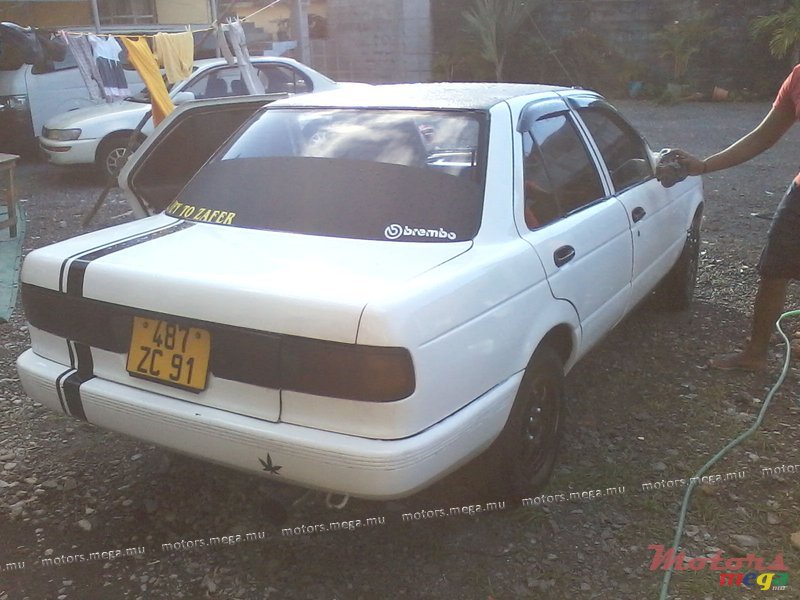 1991' Nissan Sport car photo #4