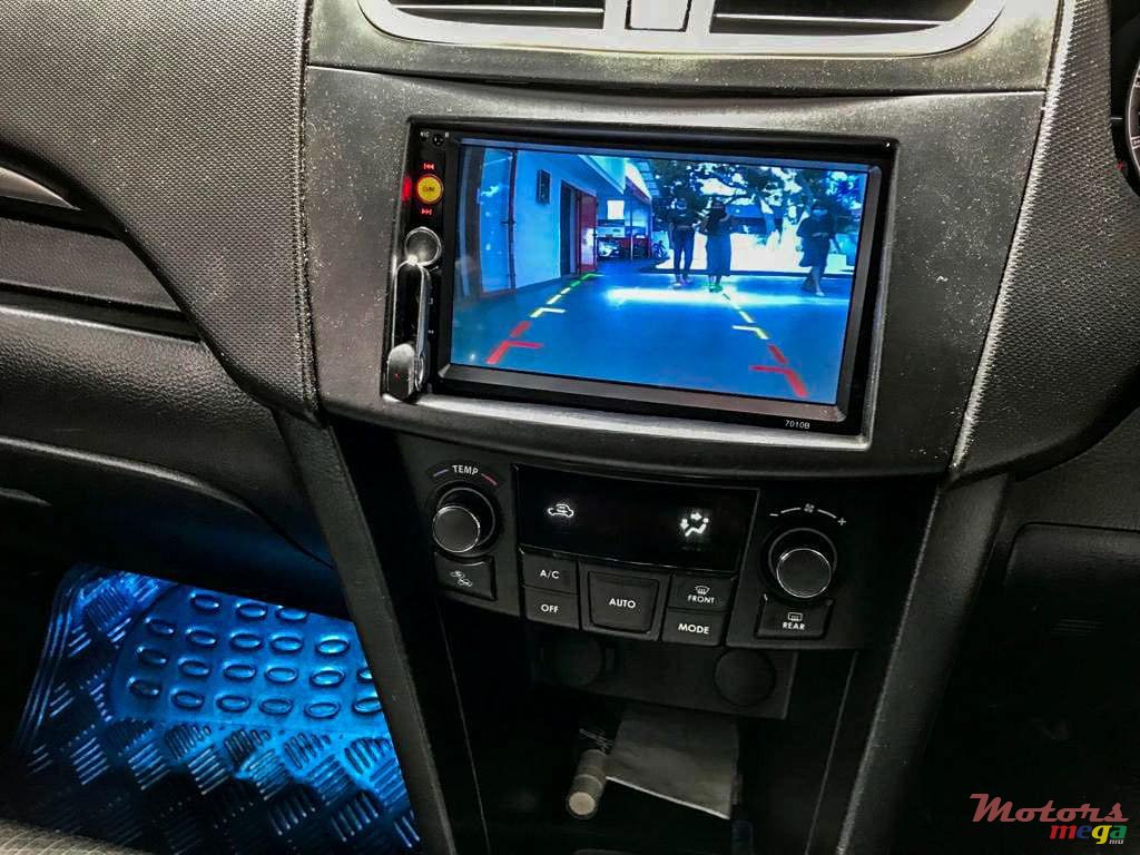 2016' Suzuki Swift photo #5