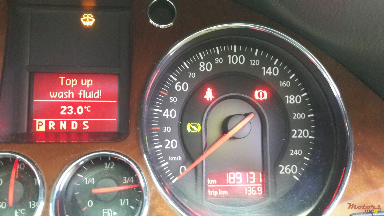 2006' Volkswagen Passat photo #6