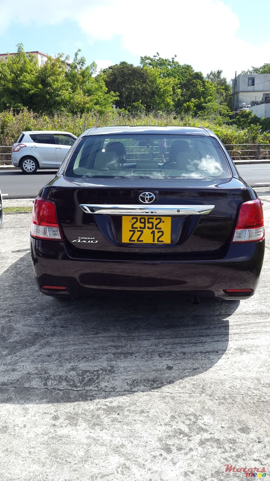 2012' Toyota Axio photo #2