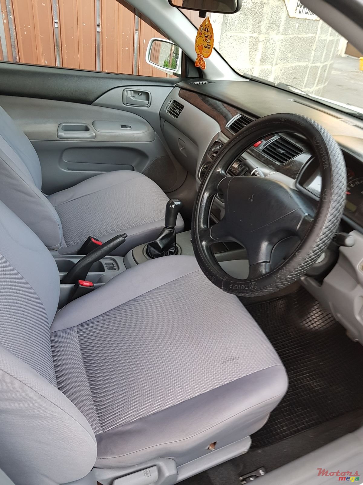 2009' Mitsubishi Lancer Full Option photo #3