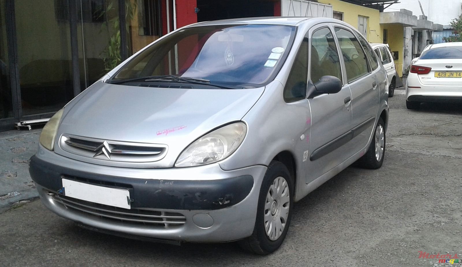 2003' Citroen Xsara Picasso photo #1