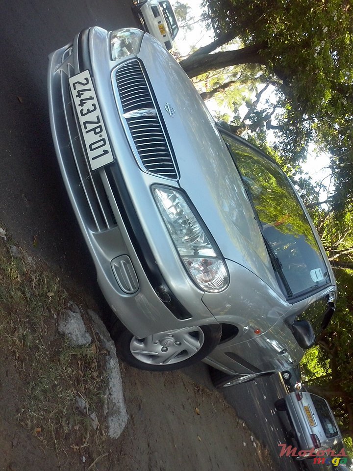 2001' Nissan Sunny dorizine photo #1