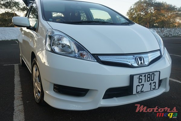 2013' Honda Fit photo #1