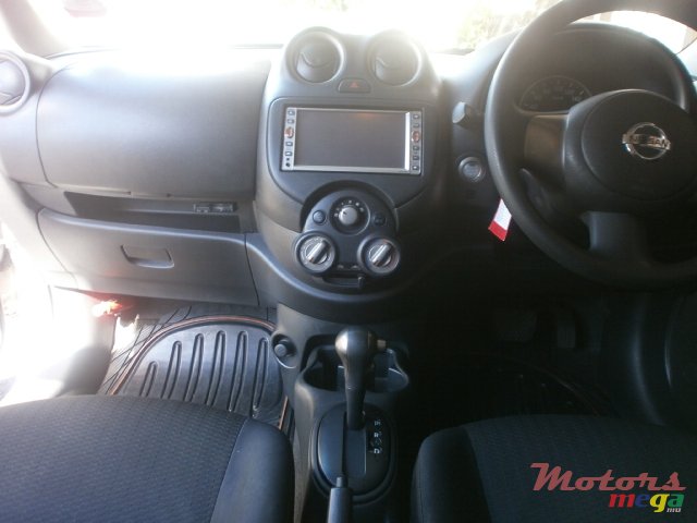 2011' Nissan March photo #2