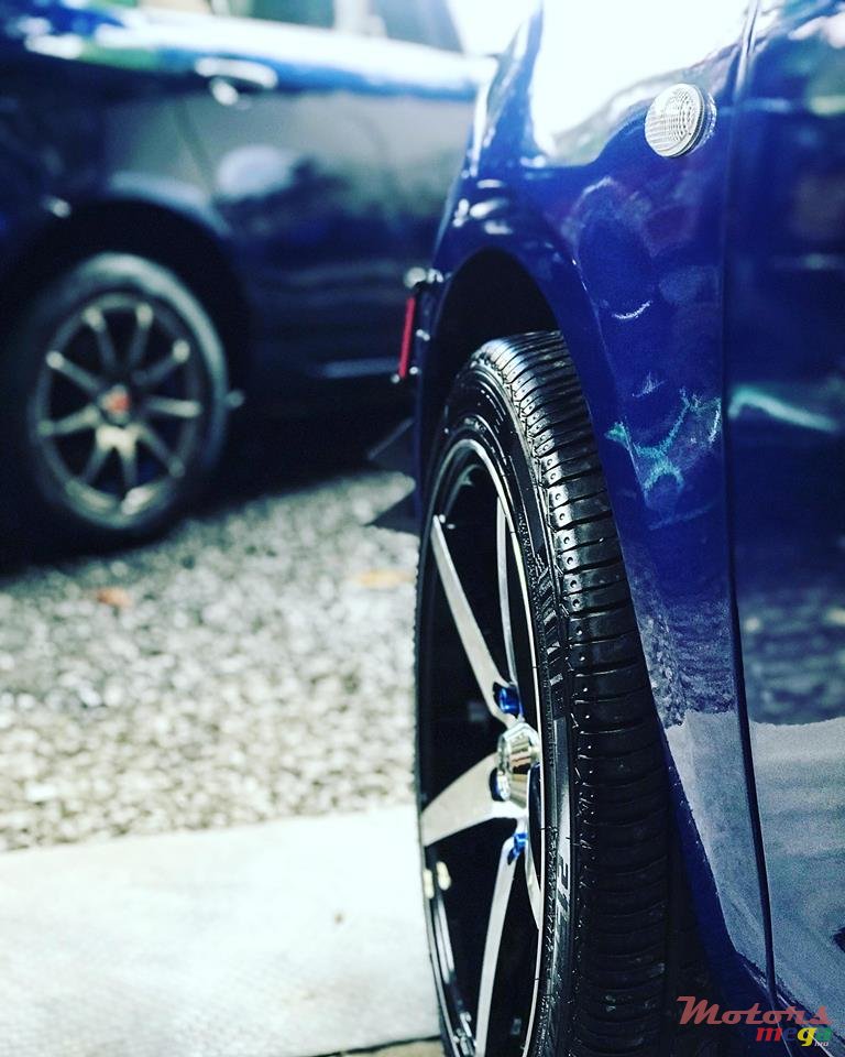 2007' Mazda Axela 3 photo #3