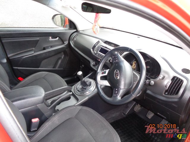 2012' Kia Sportage photo #3