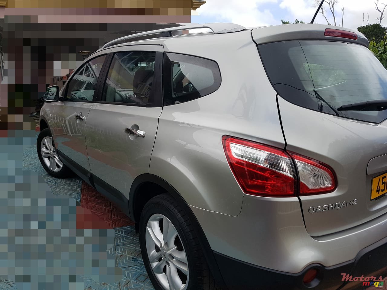 2012' Nissan Qashqai+2 photo #4