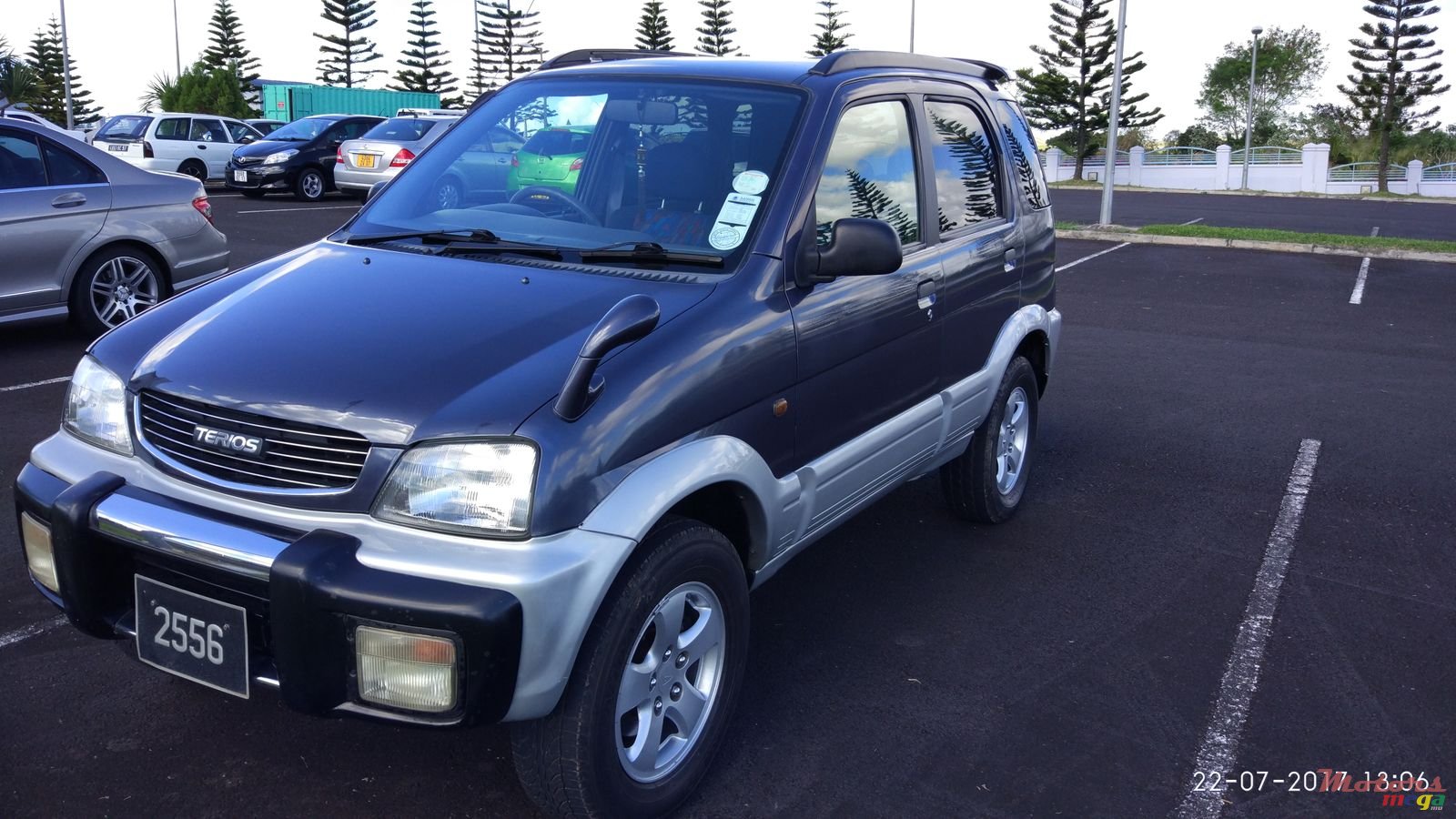 1997' Daihatsu Terios photo #1