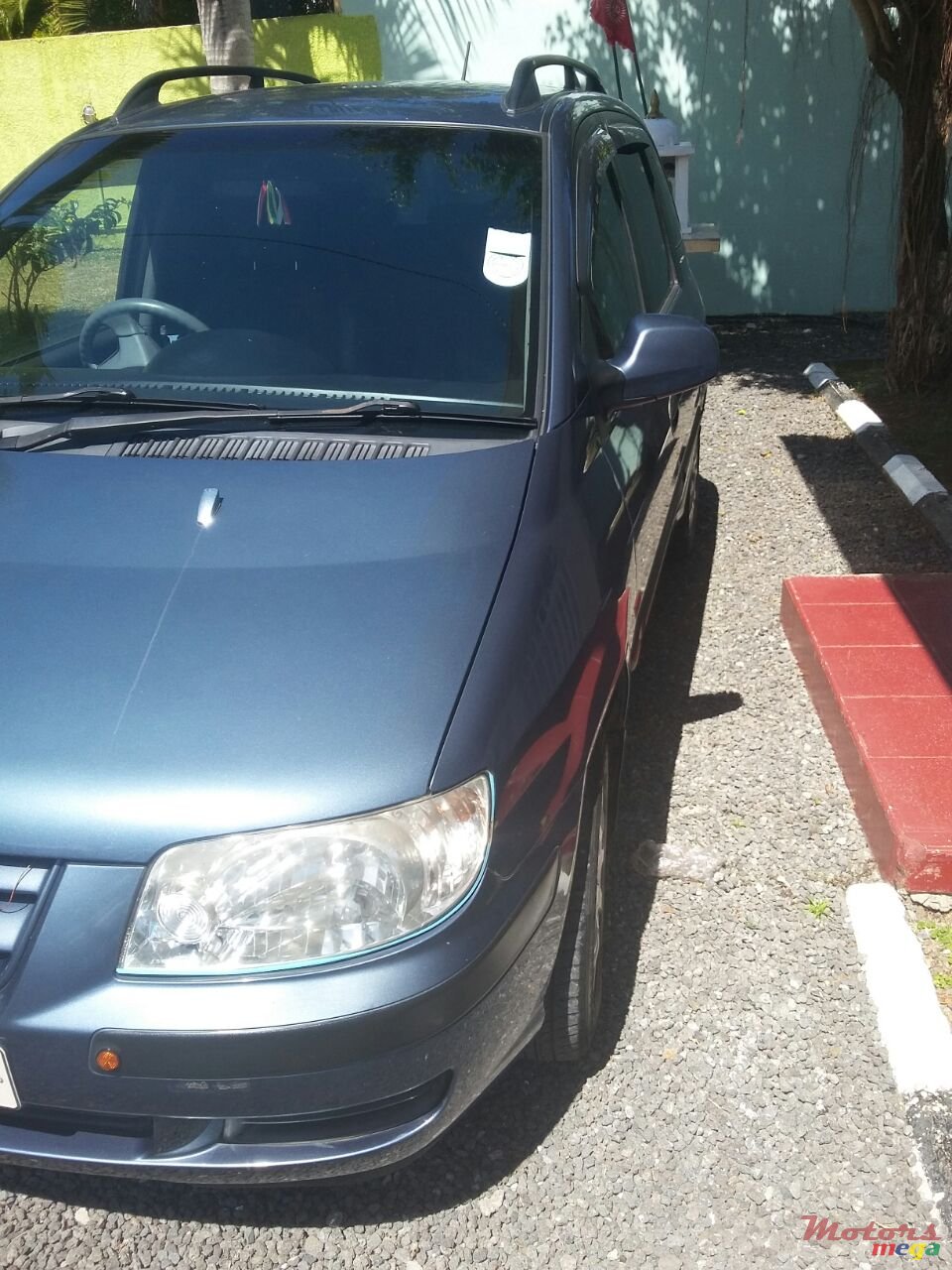 2005' Hyundai photo #2