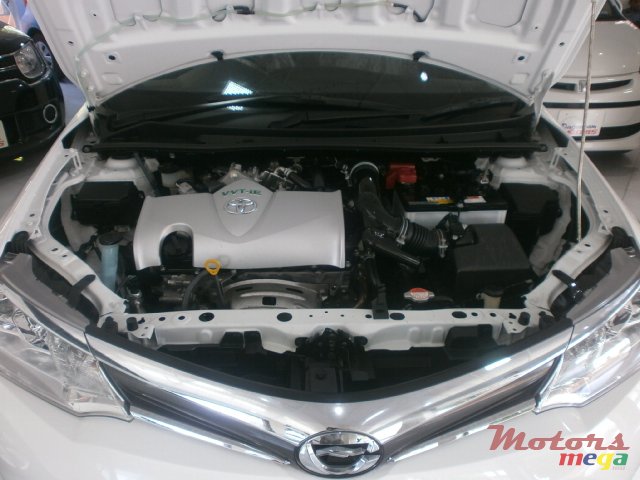 2016' Toyota Axio photo #5