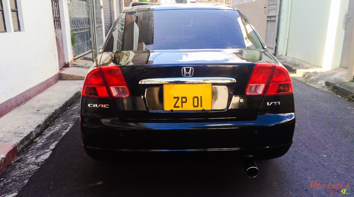 2001' Honda Civic VTI-AUTO photo #2