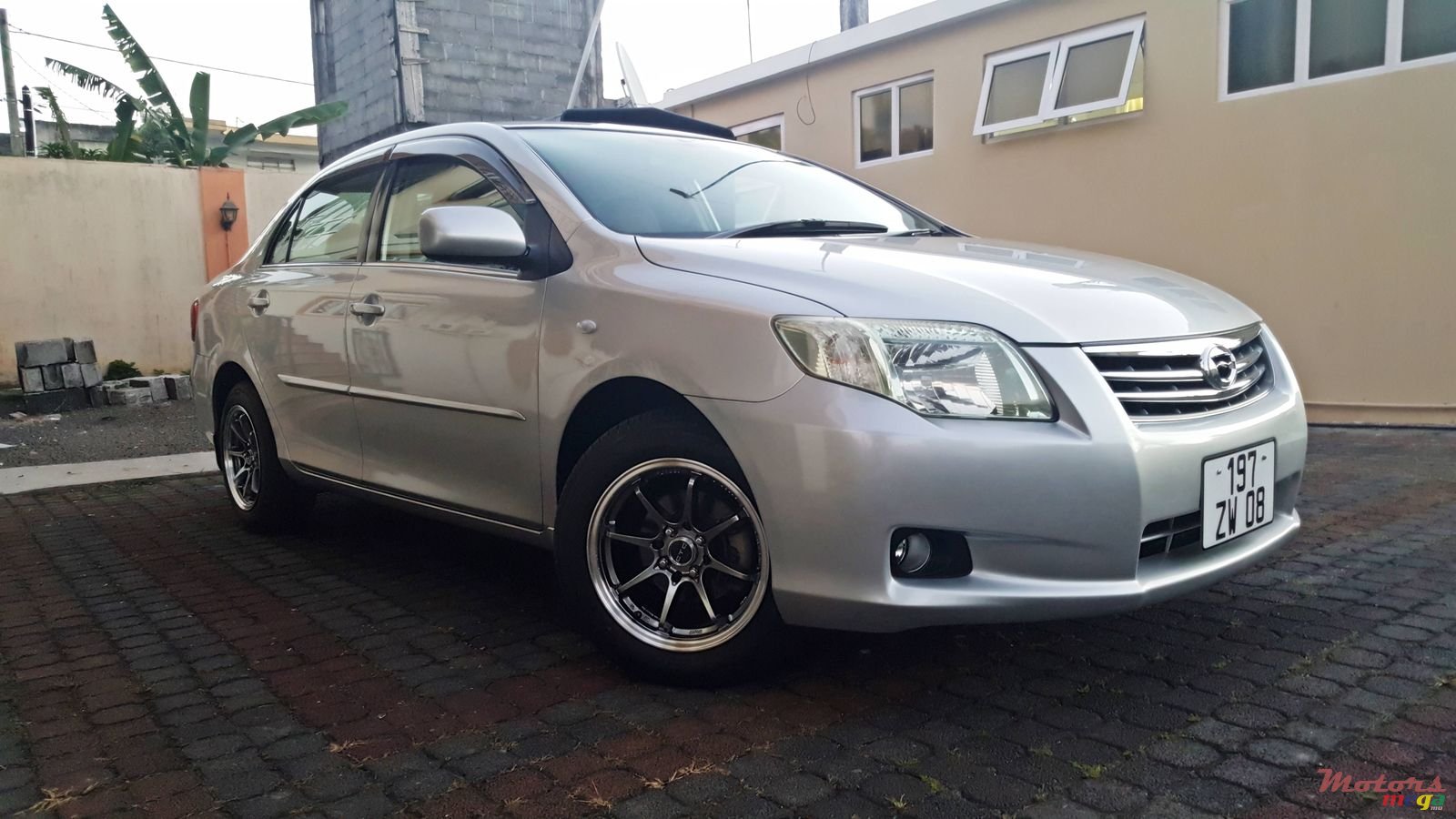 2008' Toyota Axio photo #2