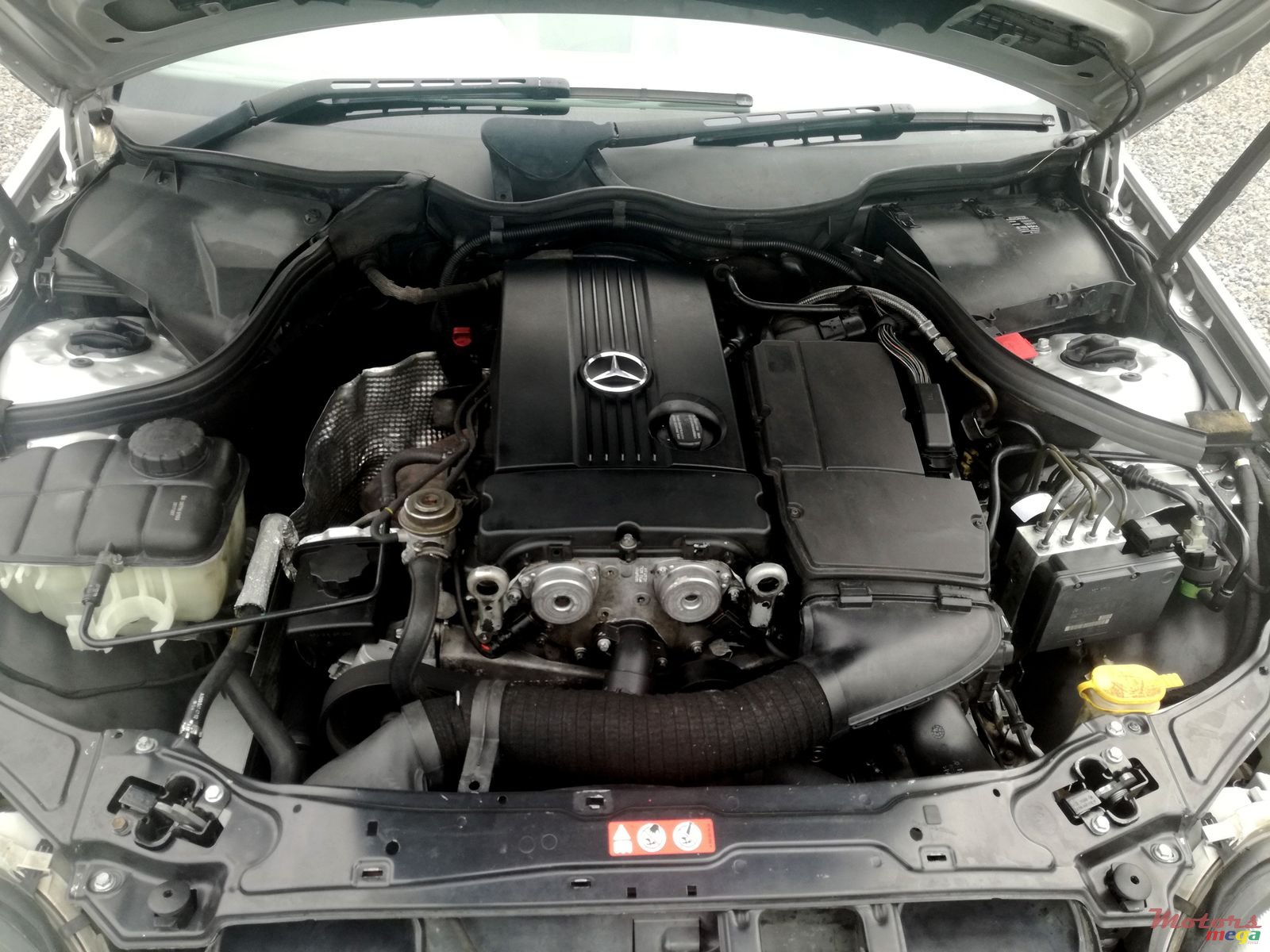 2004' Mercedes-Benz C180 K Manual 1.8L photo #7