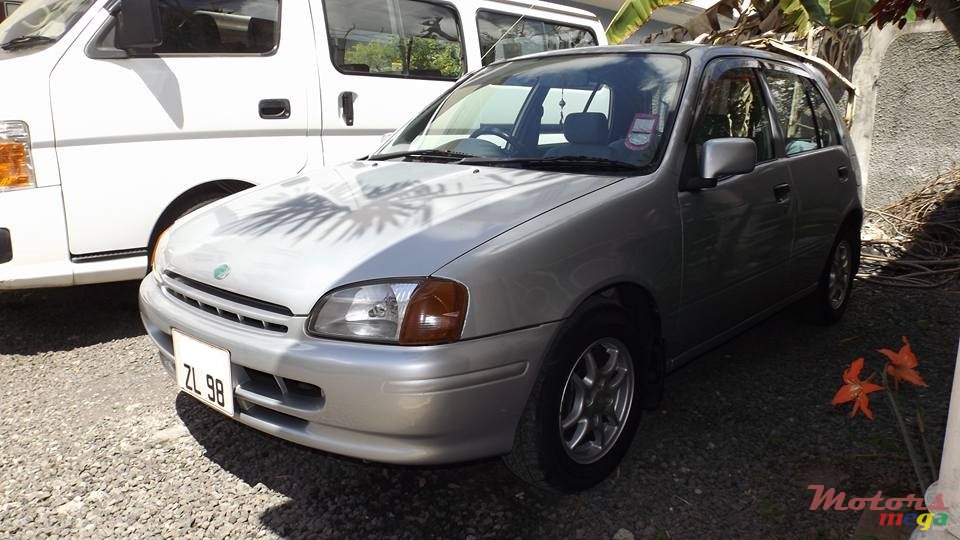 1998' Toyota Starlet Reflect photo #3