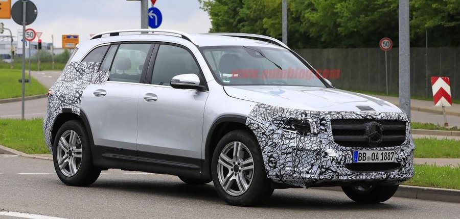 2020 Mercedes-Benz GLB-Class spied mostly uncovered