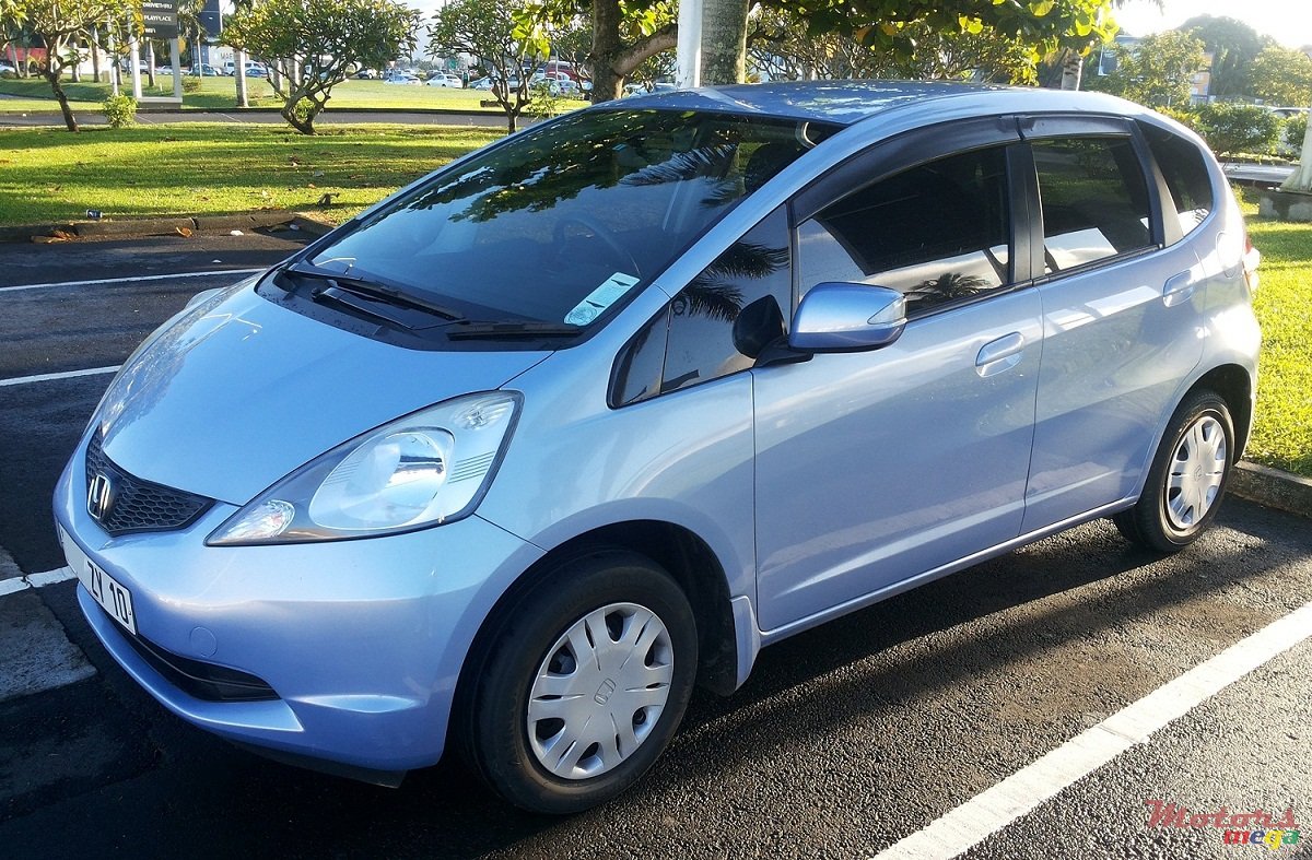 2010' Honda Fit photo #4