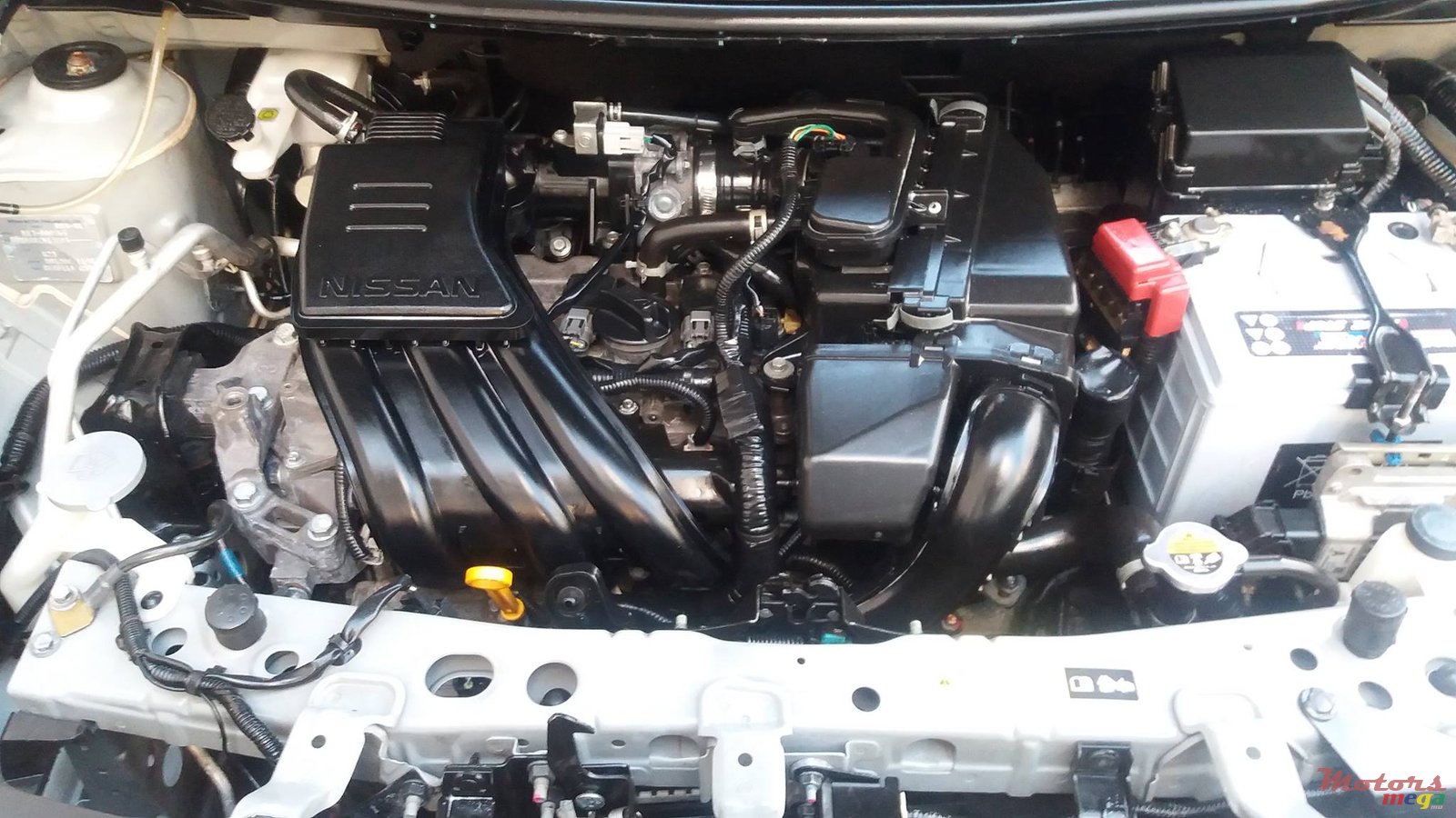 2012' Nissan photo #2