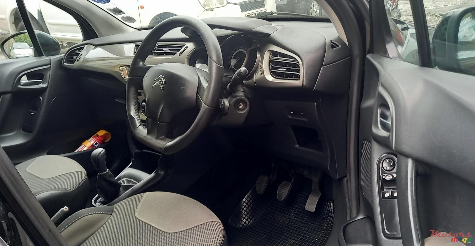 2014' Citroen C3 photo #5