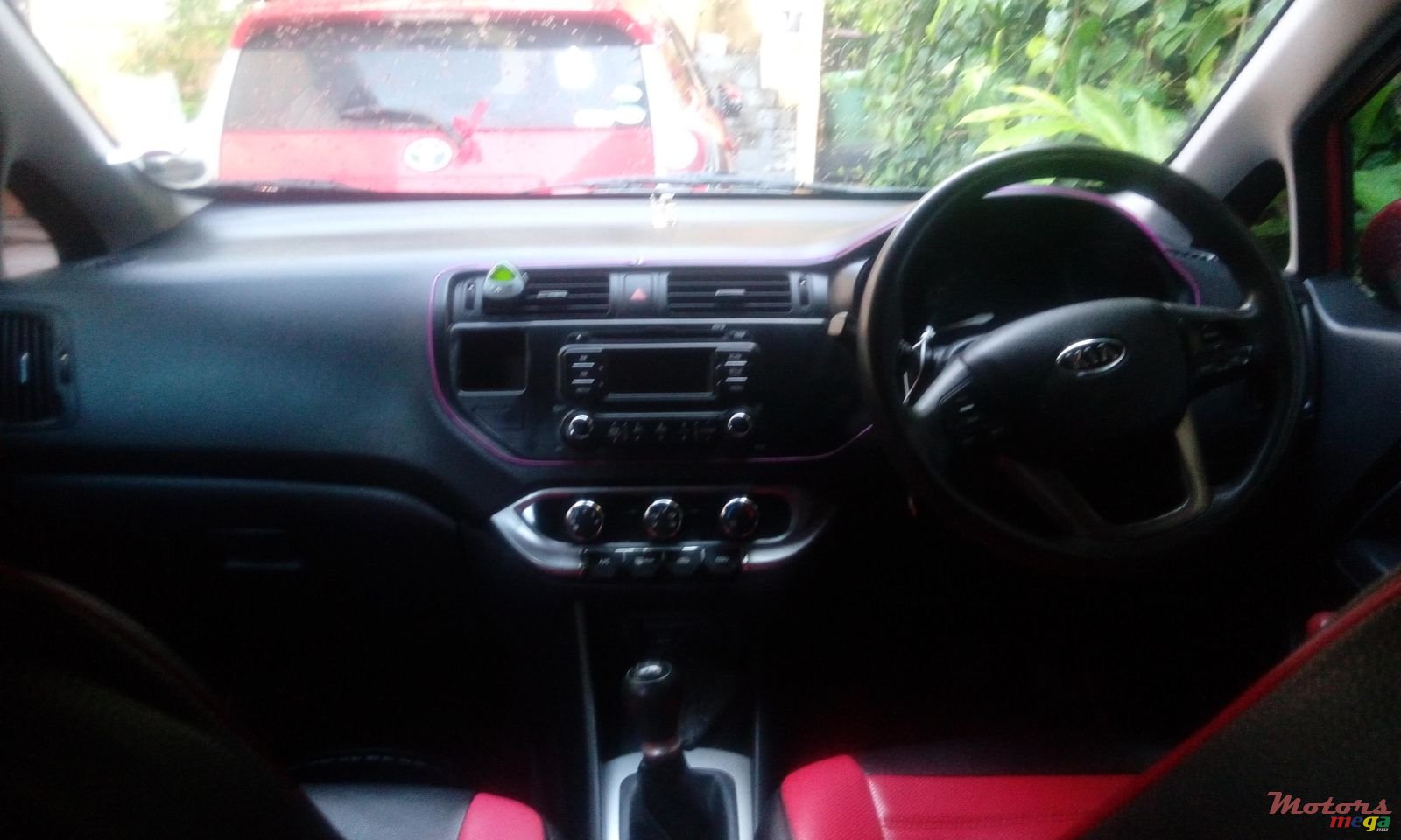 2011' Kia Rio photo #5