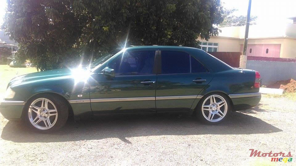 1995' Mercedes-Benz C-Class C 180 photo #1