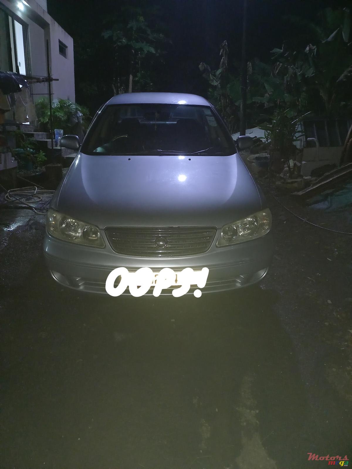 2005' Nissan Sunny photo #1