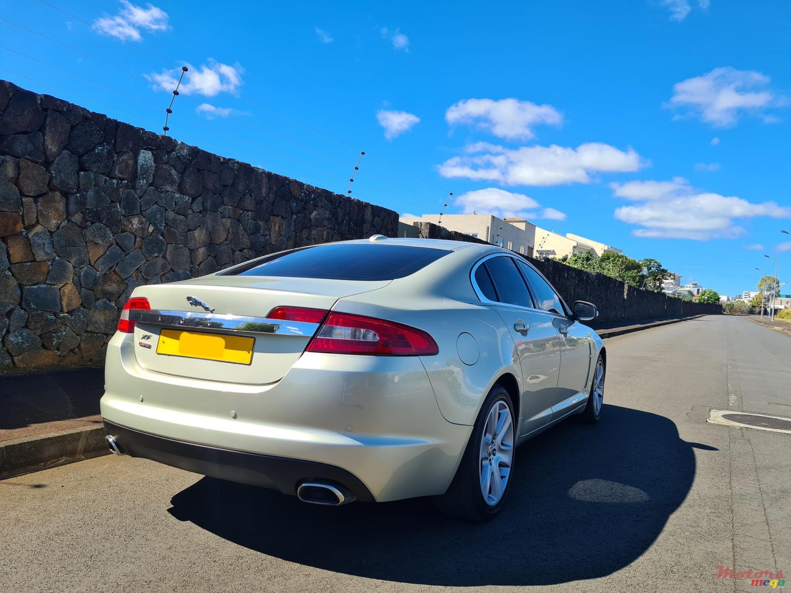 2009' Jaguar XF Edition Automatic photo #3