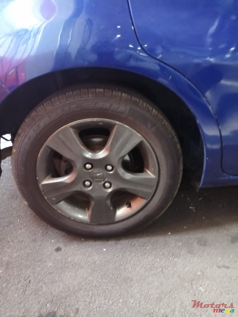 2009' Honda Jazz photo #3