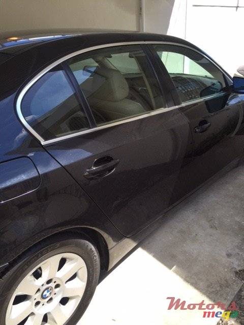 2004' BMW 520 photo #3