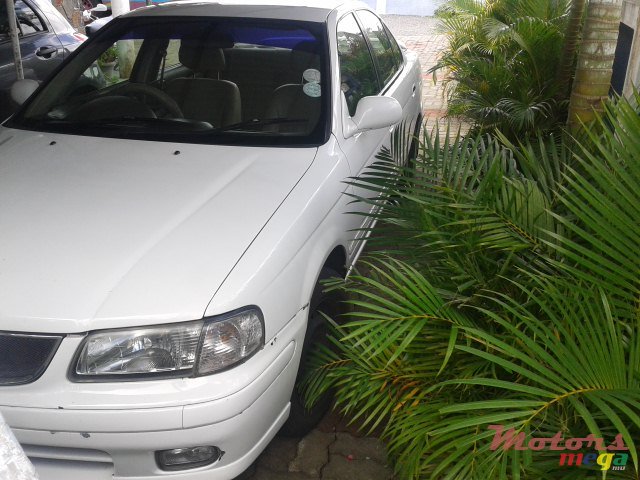 1999' Nissan Sentra photo #4