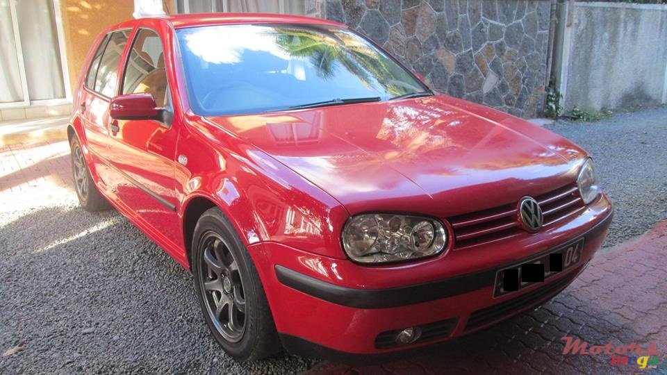 2004' Volkswagen Golf IV photo #2