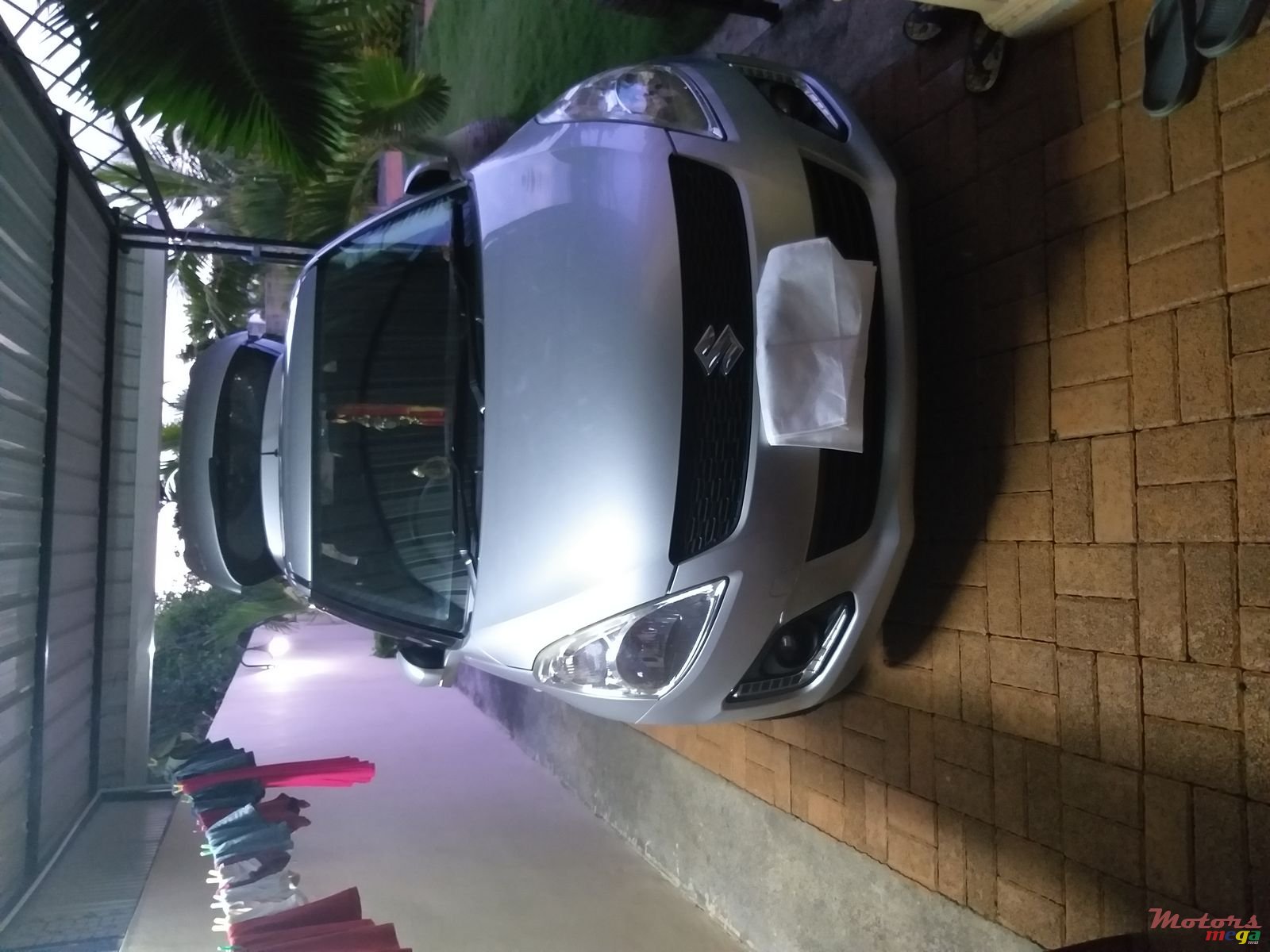 2013' Suzuki Swift photo #4