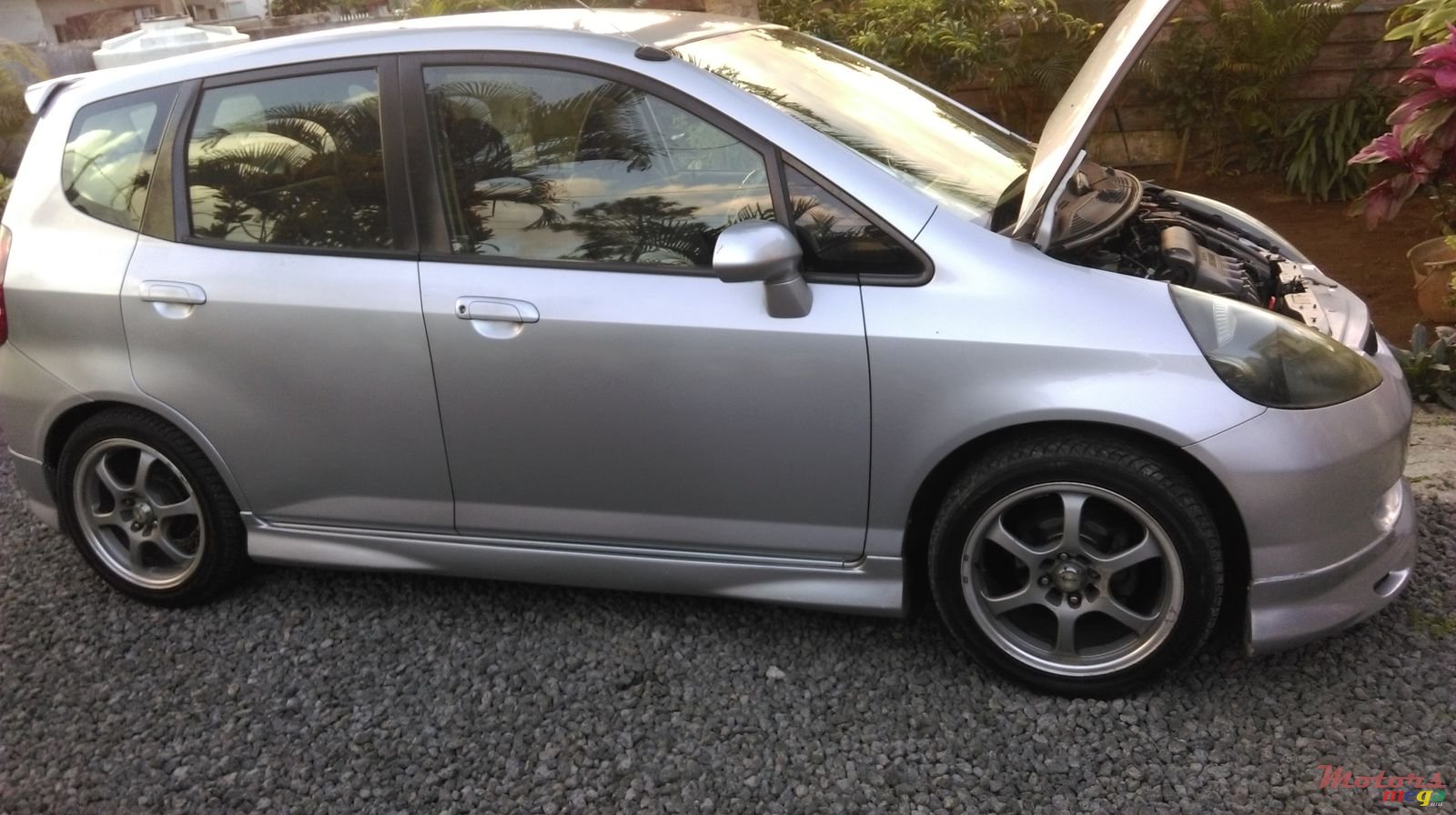 2003' Honda Fit photo #1