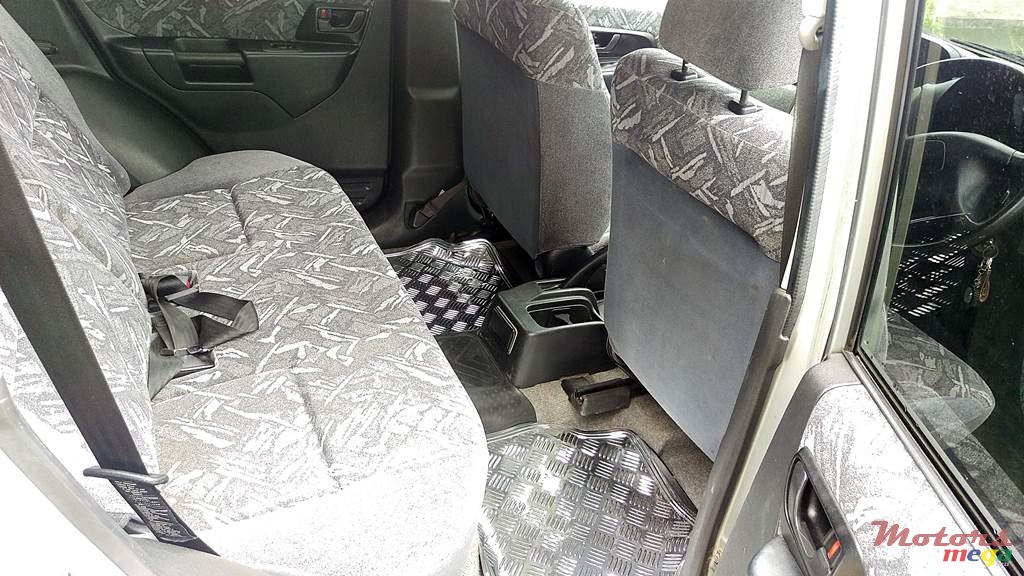 1999' Mitsubishi Pajero Pinin iO photo #7