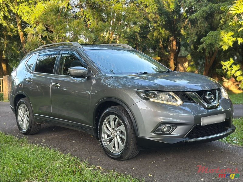 2015' Nissan Xtrail 7 seater photo #1