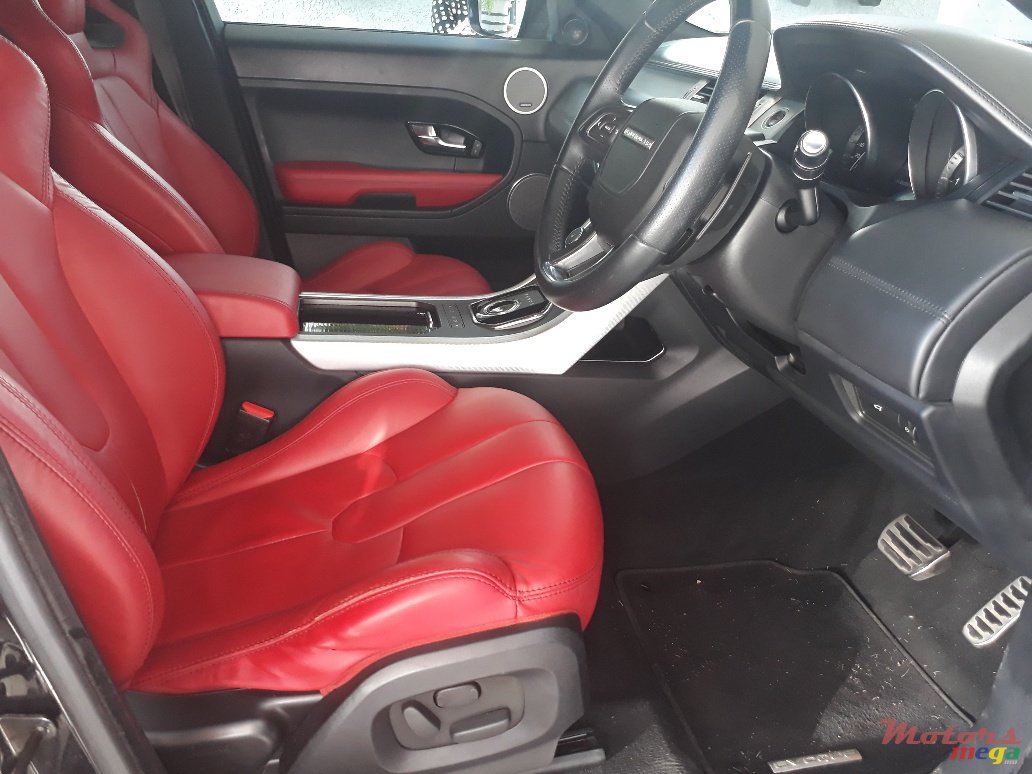 2013' Land Rover Range Rover Evoque Dynamic photo #5