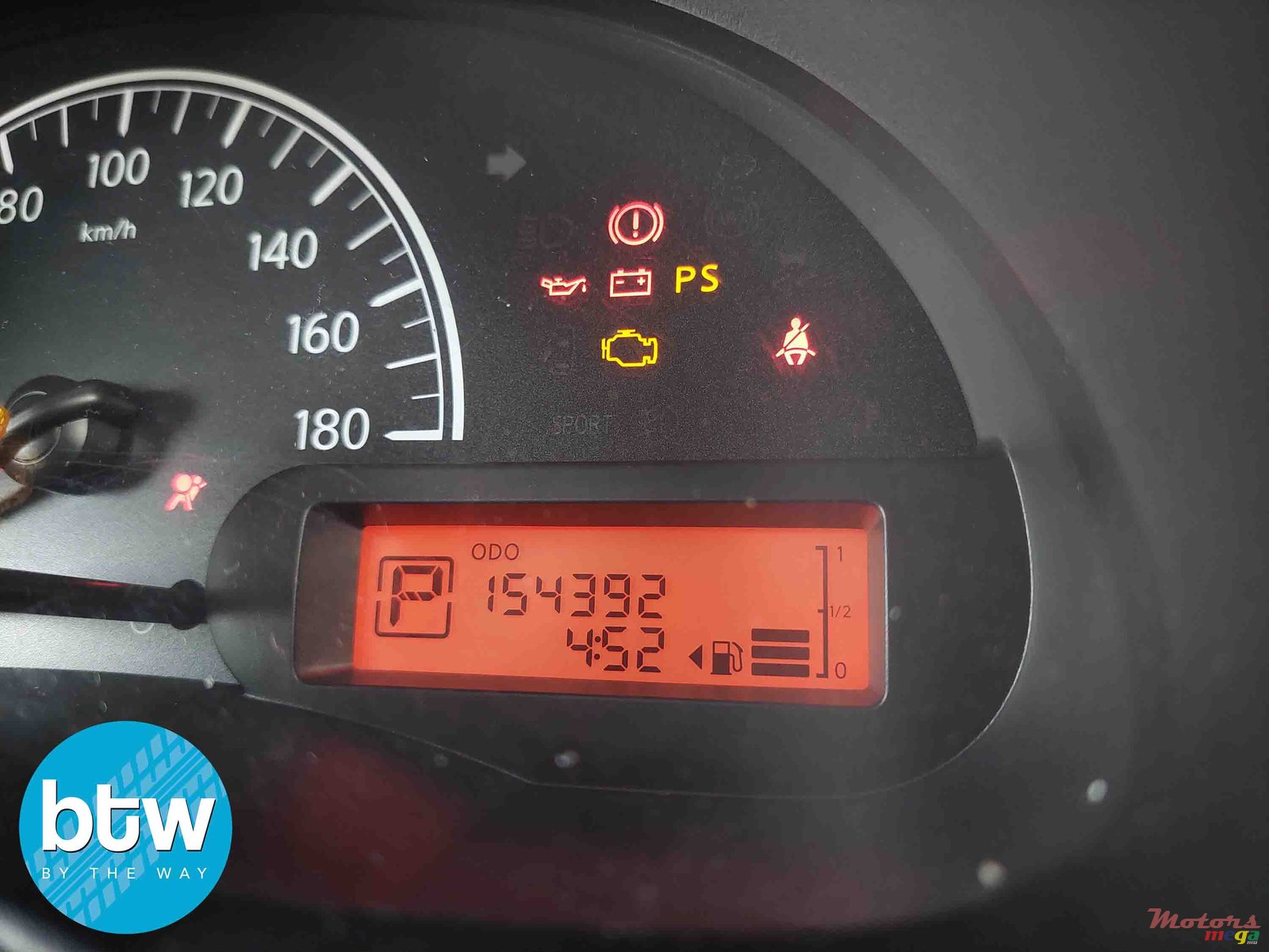 2014' Nissan Almera photo #7