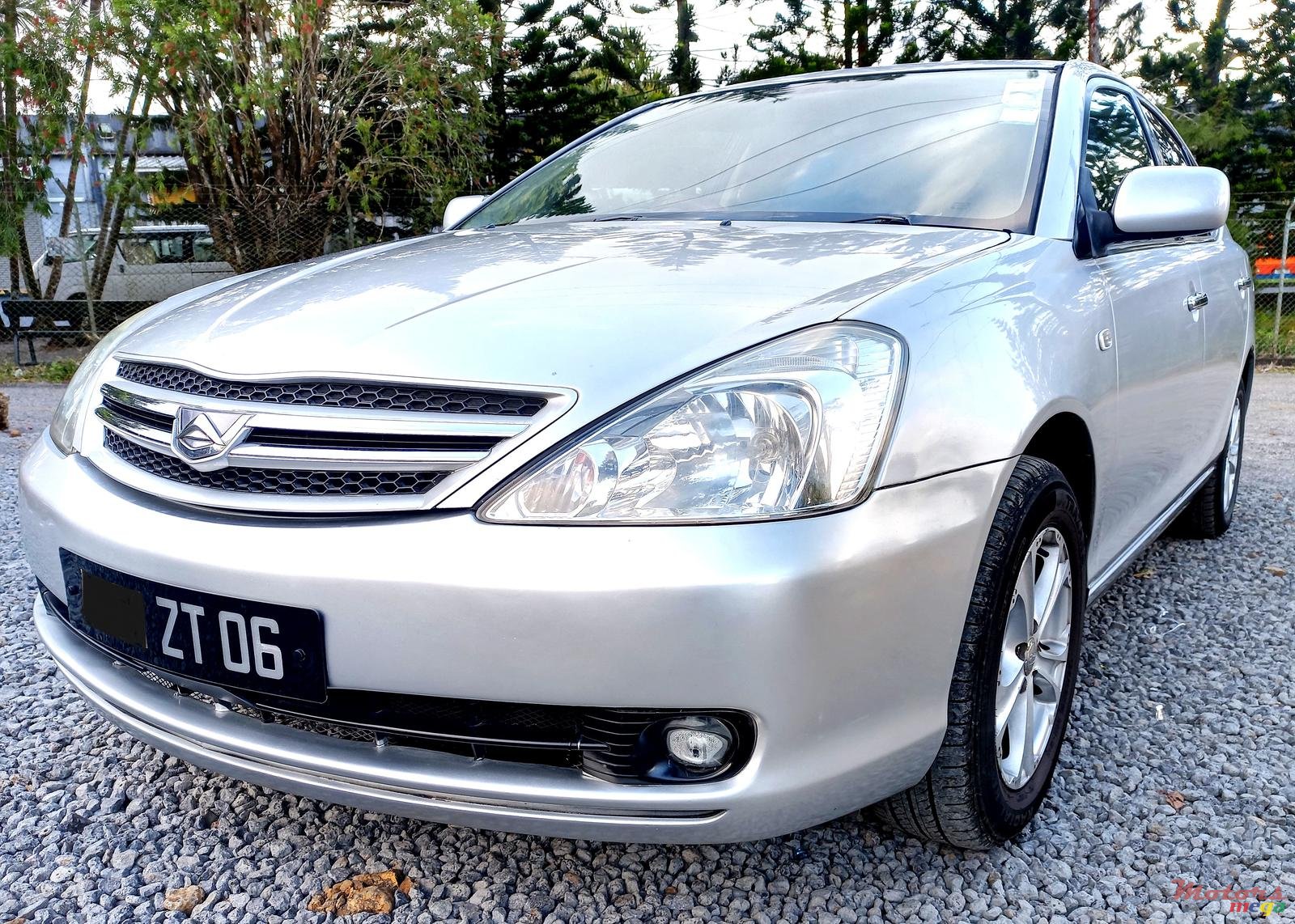 2006' Toyota Allion photo #2